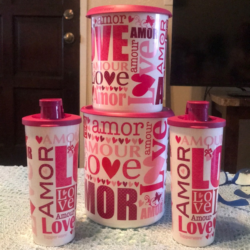 Set of 4 Love 💕 containers